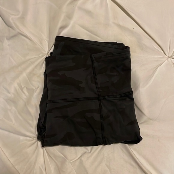 lululemon athletica Pants - Lululemon Wunder Under Train Tight 25” Size 8